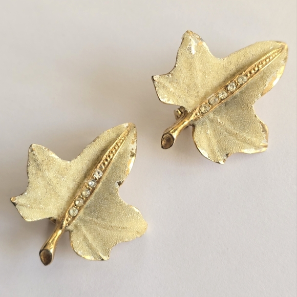 Vintage pin set of 2 ivy leaf brooch gold tone nature elf elfcore elven - Picture 1 of 10